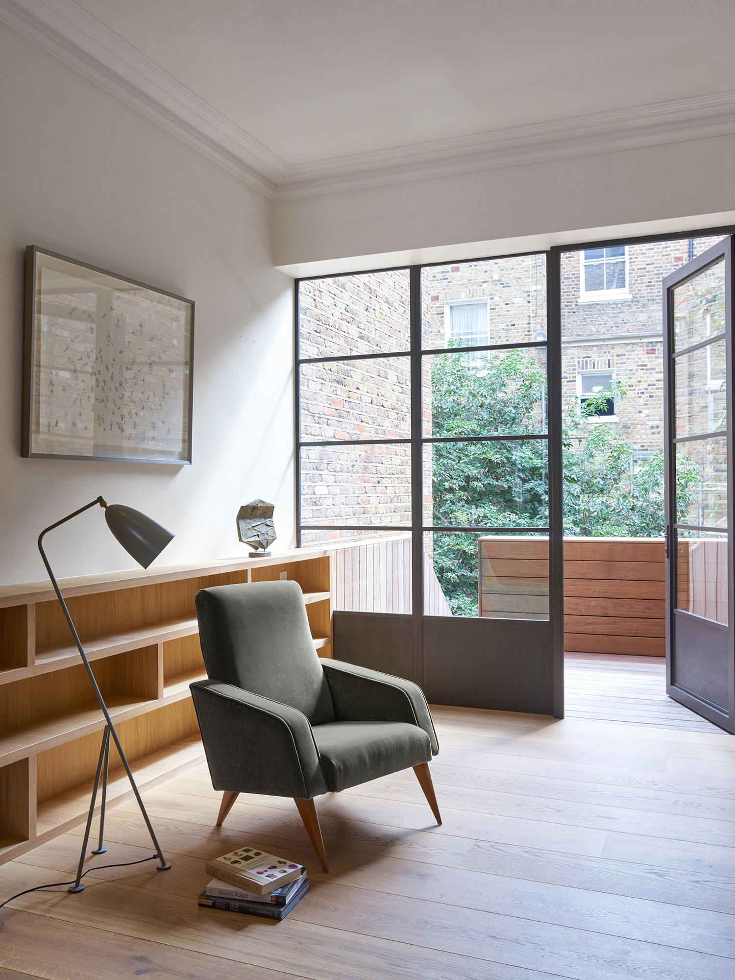 Ladbroke Grove McLaren Excell-12