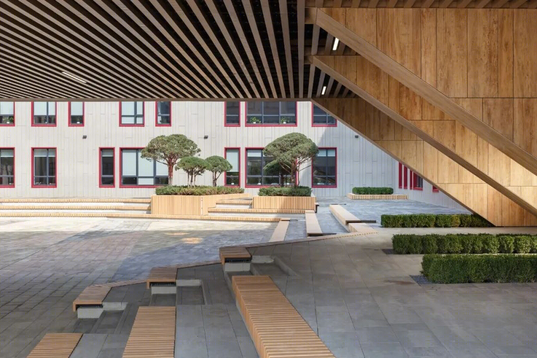多彩基辅学校体育馆，寓教于乐的空间设计-27