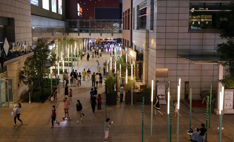 北京风之谷商业街区,景观柱重构空间使用体验-37