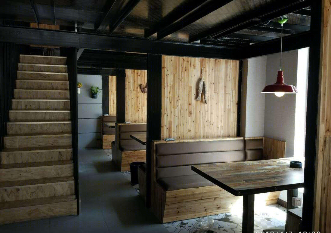 
闲鱼烤鱼店 -2
