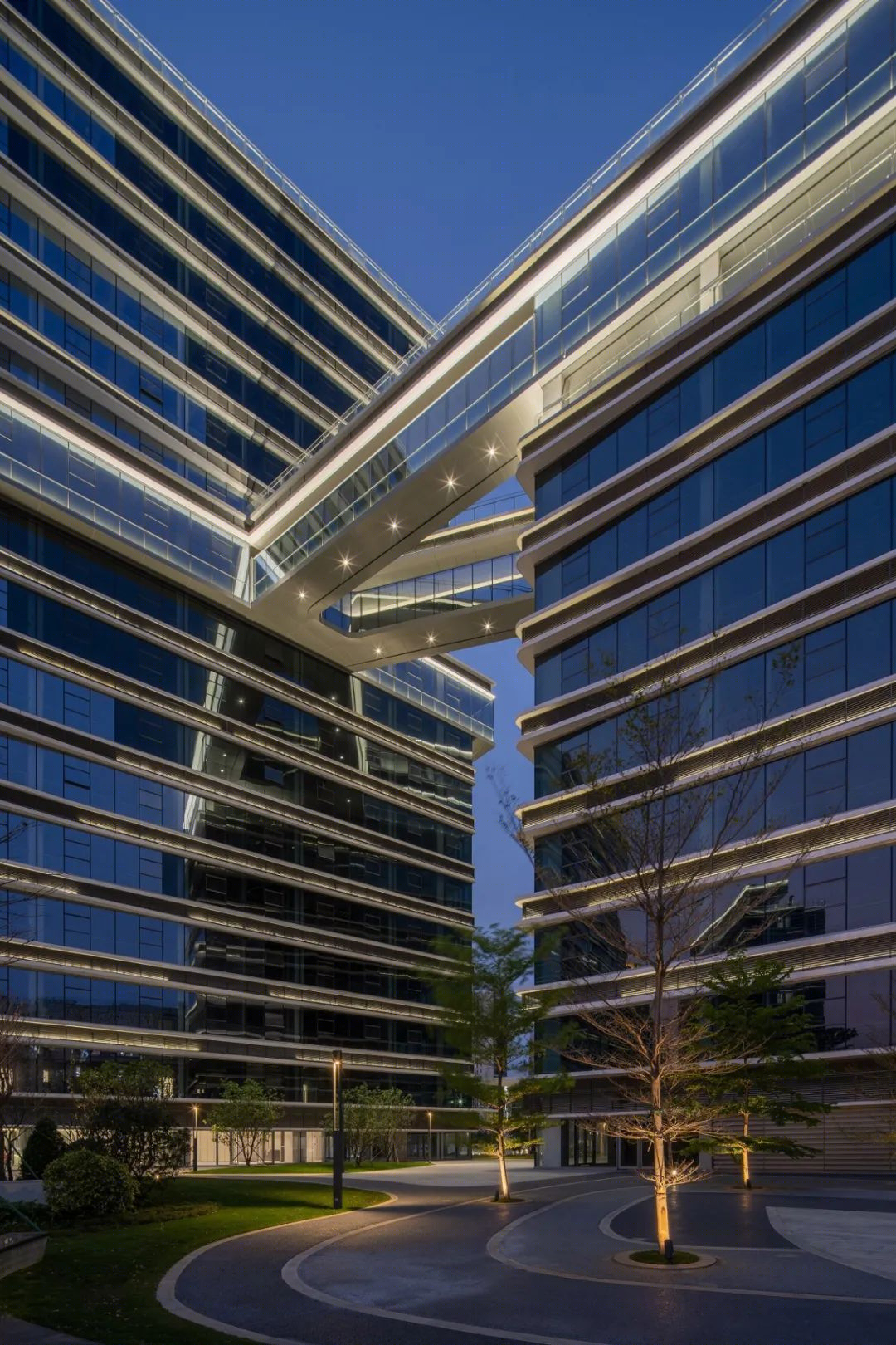蓝湾智岛总部基地中心（二期）丨中国珠海丨国际建筑事务所 10 Design-24
