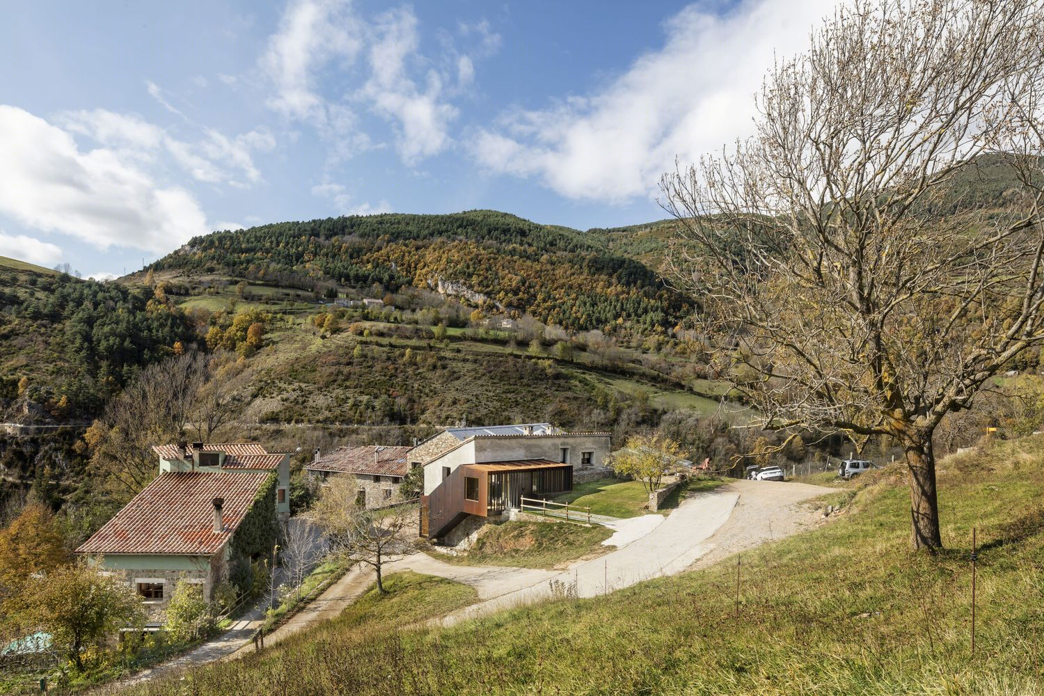 西班牙门槛楼梯住宅丨ComasPont arquitectes-6