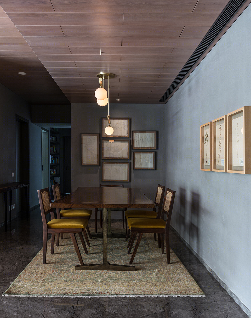 自然色调融合新旧元素的孟买公寓设计丨Ravi Vazirani Design Studio-21