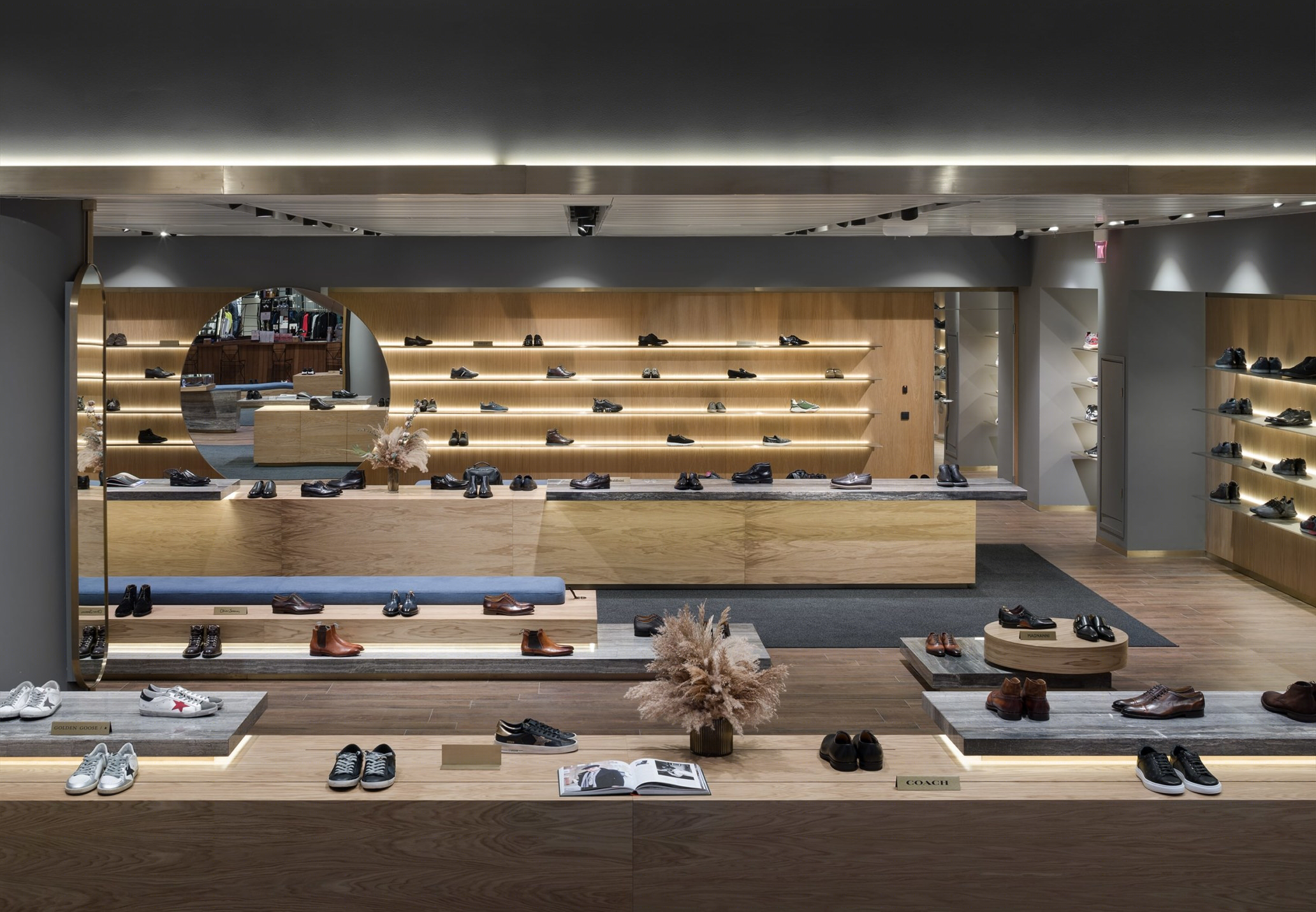 Men's Shoes Department Bezmirno Architects-2