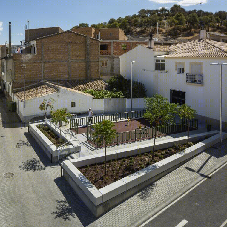 迷宫般西班牙 Tijola 地区重建项目,传统与现代的和谐交融-14
