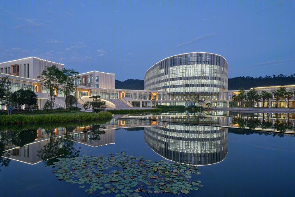 四川外国语大学成都学院宜宾校区丨中国宜宾丨TJAD-68