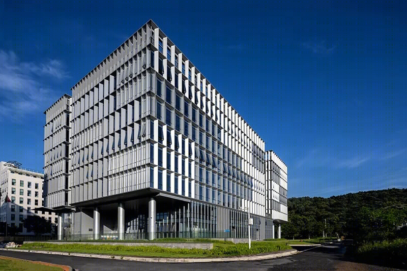 广州龙粤移动电子商务大楼丨中国广州丨广州市冼剑雄联合建筑设计事务所-4