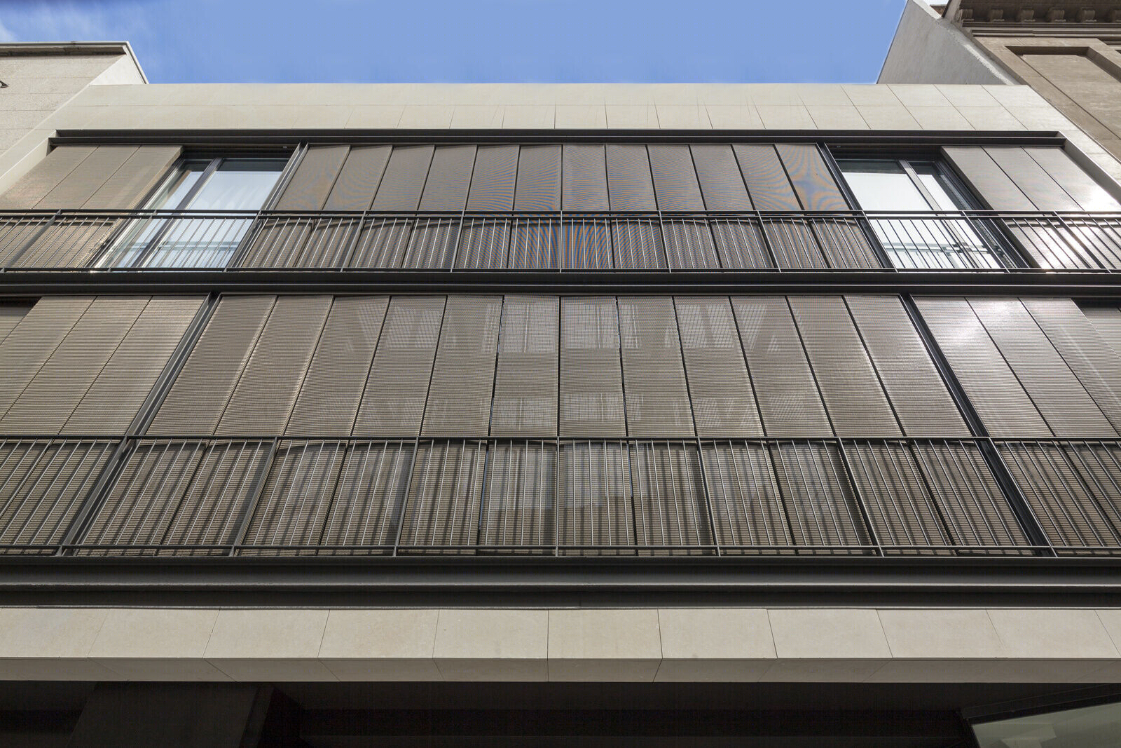 巴塞罗那阳光公寓丨西班牙巴塞罗那丨Talleres Valeriano Montón-8