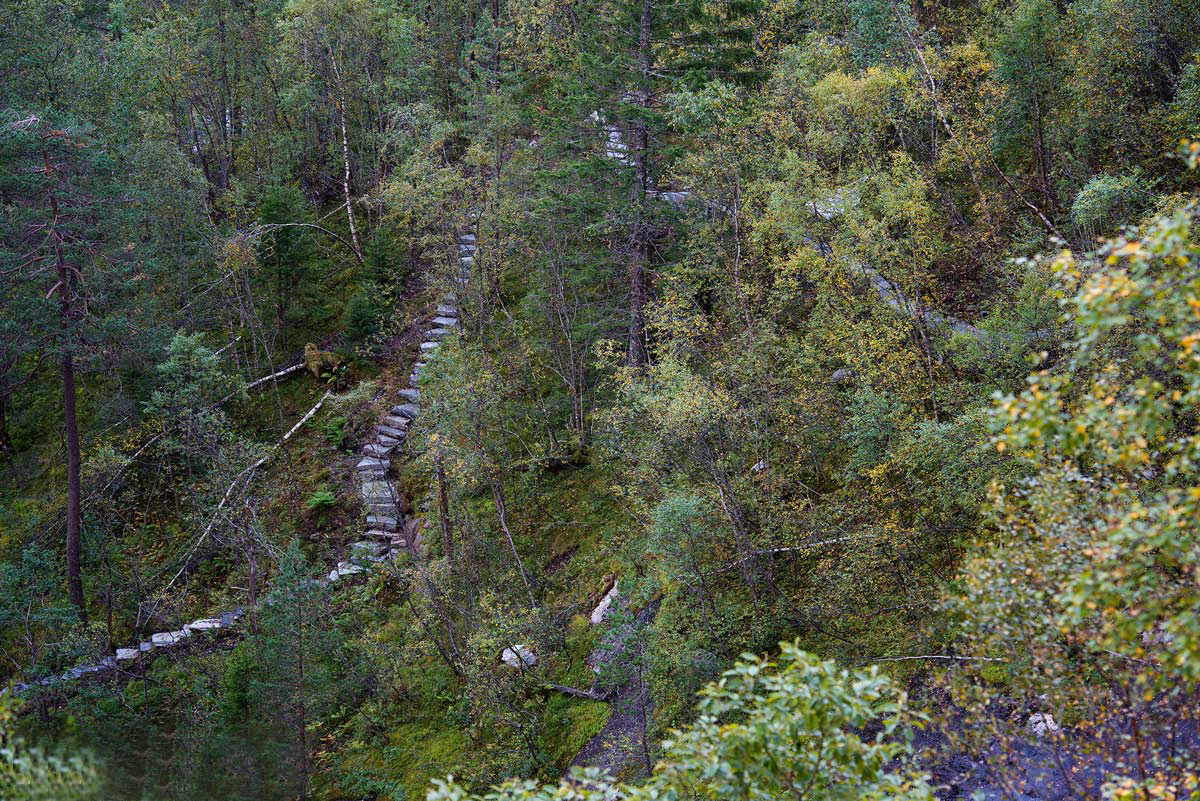 挪威Skjervsfossen峡谷石道-9