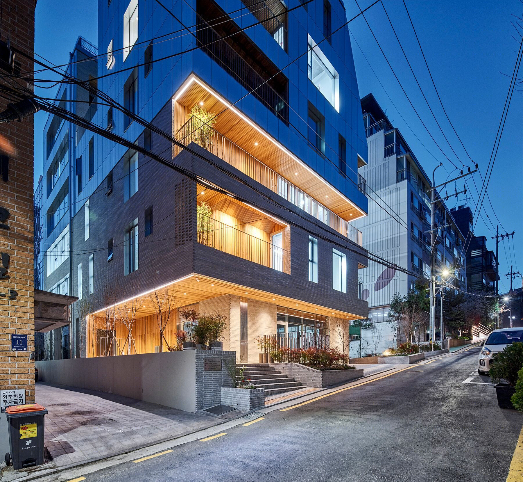 首尔“11 Terrace” · 打造与街道互动的办公空间-76