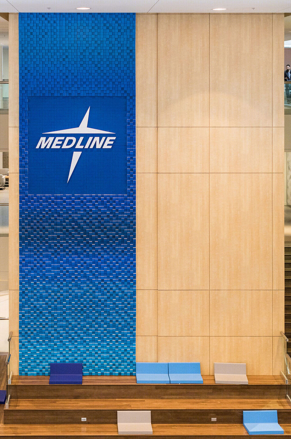 活力品质之旅 · 芝加哥 Medline 总部室内设计丨美国丨Spark Chicago-18