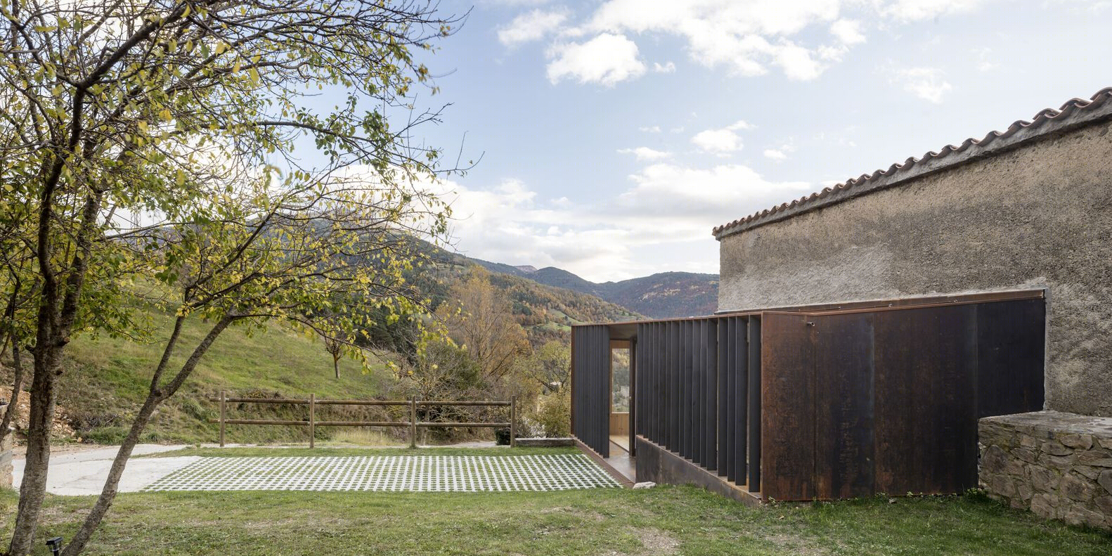 西班牙门槛楼梯住宅丨ComasPont arquitectes-10