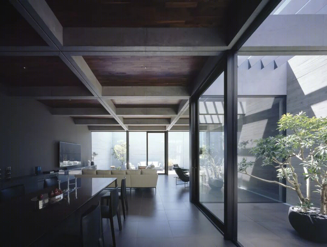 关东 270㎡野兽派美学住宅丨日本丨Apollo Architects & Associates-28