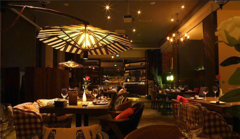 沈阳热情斑马休闲吧-2