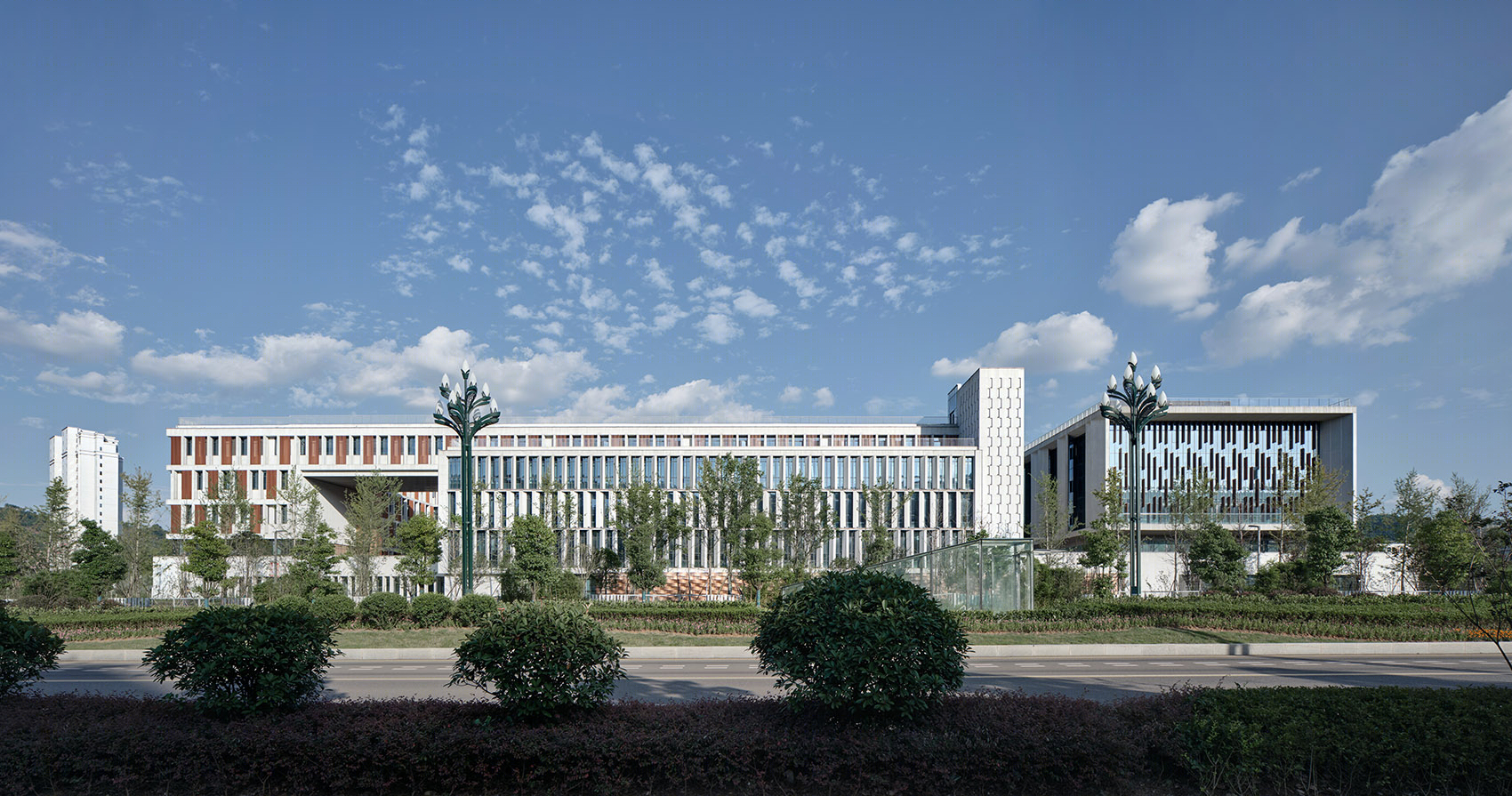 四川外国语大学成都学院宜宾校区丨中国宜宾丨TJAD-71