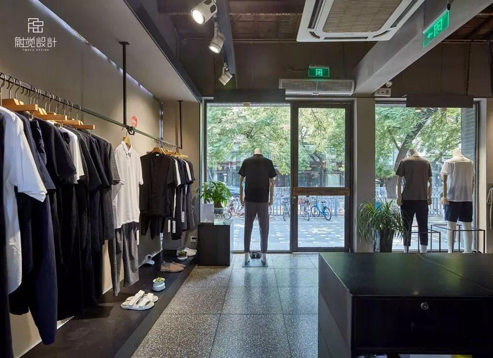 北京 NINE WAY 服装店 | 78㎡零售空间改造,诠释青春理想与反抗-21