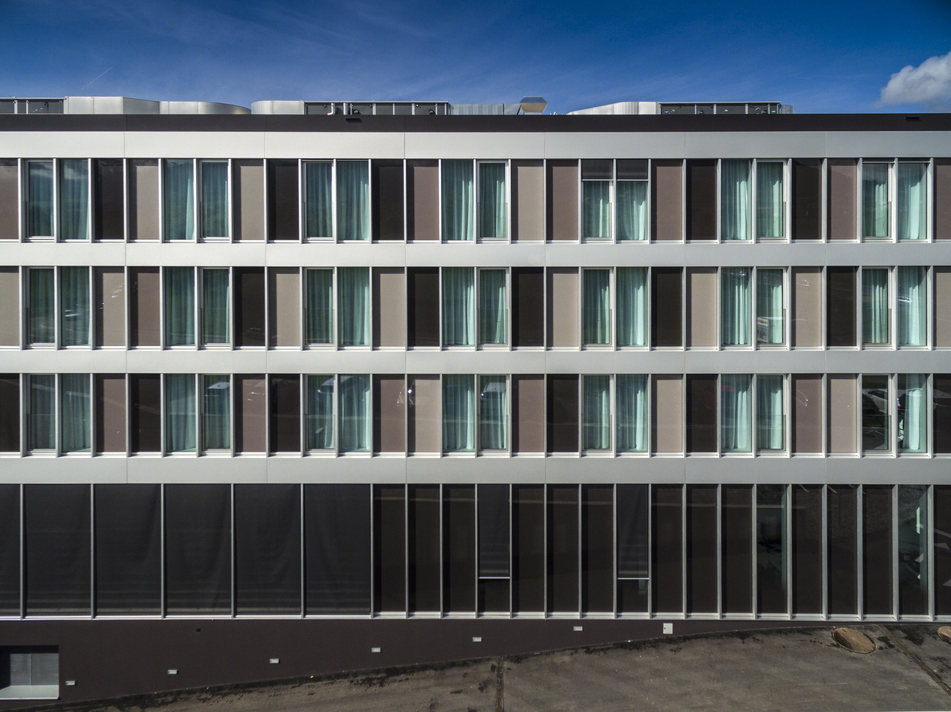 瑞士摩登时代酒店丨Itten+Brechbühl-24