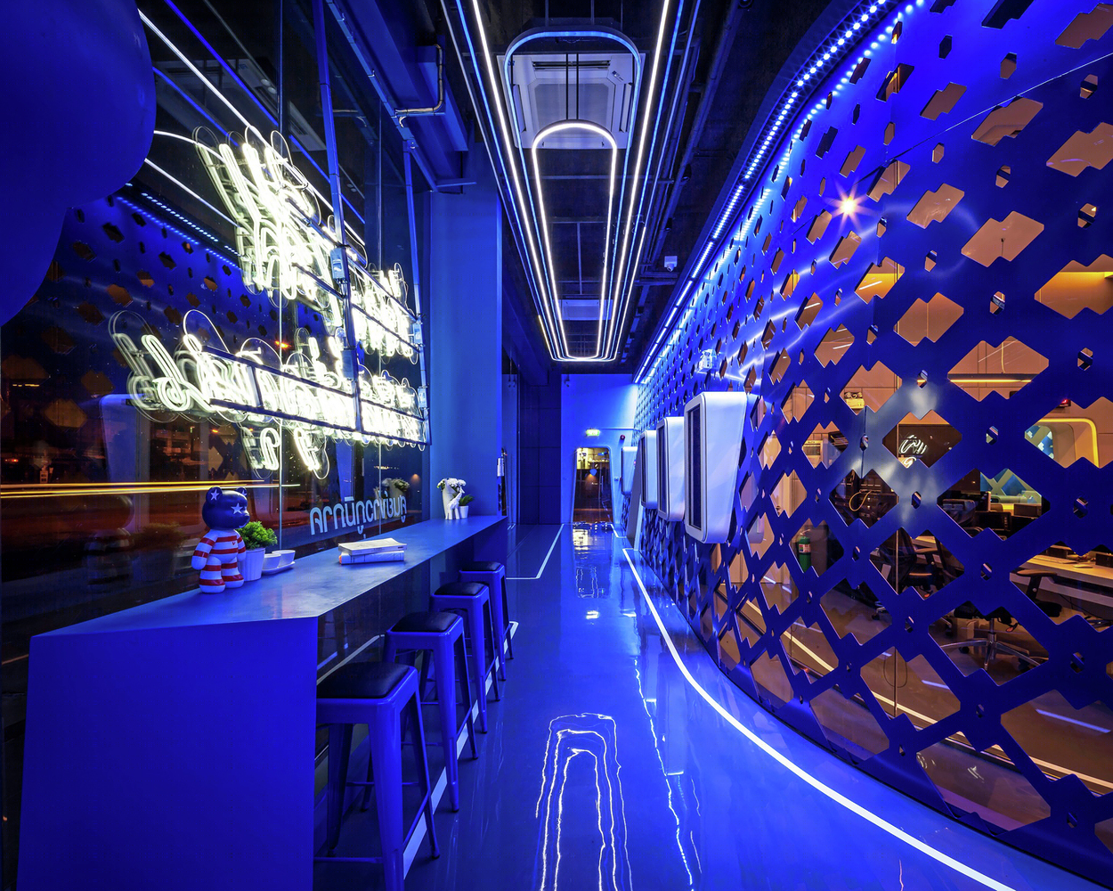 泰国Channel集团广播工作室丨Apostrophy,Airbase Architects-12