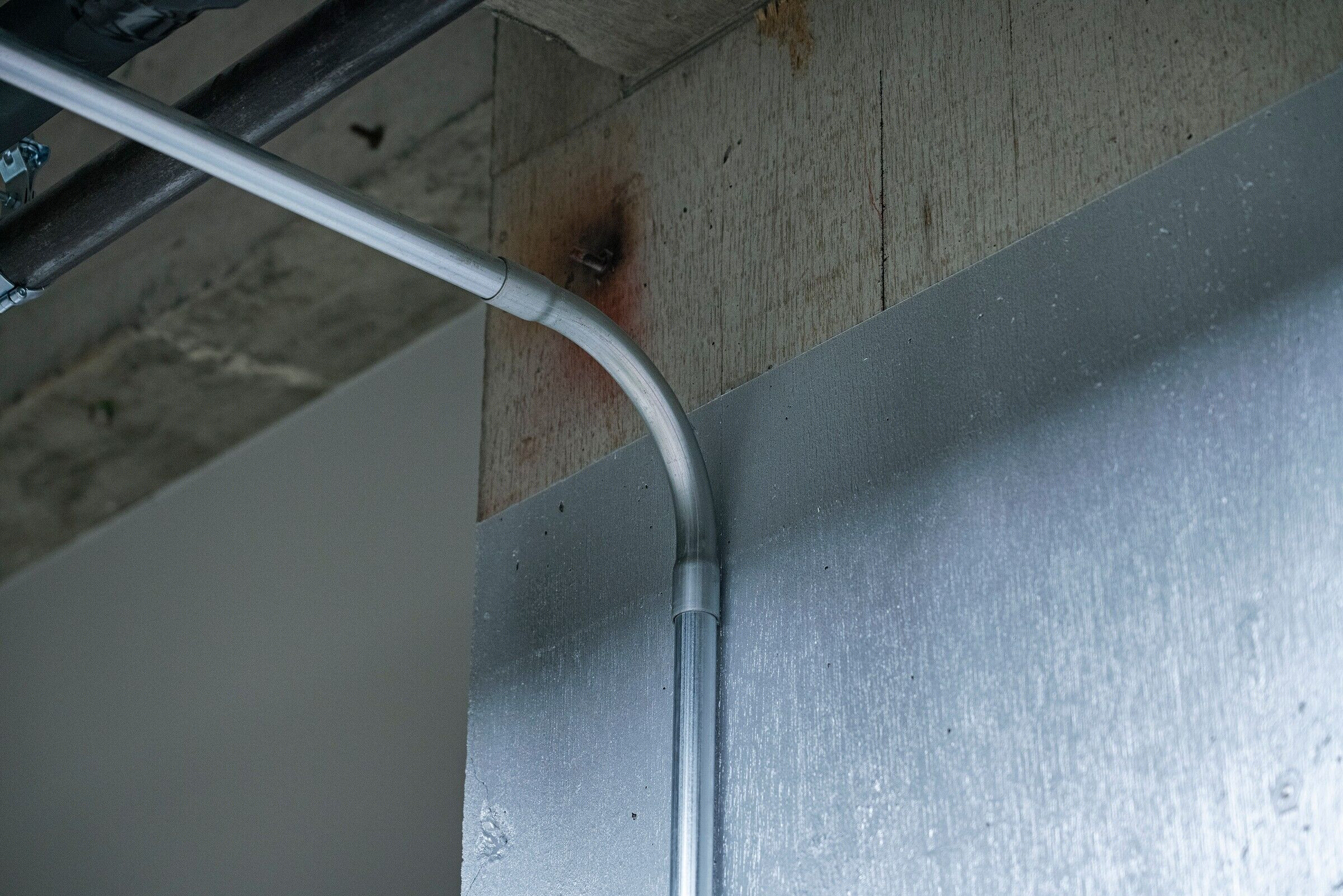 旧百货大楼翻新成灵活办公空间丨日本群马丨SAKUMAESHIMA-66