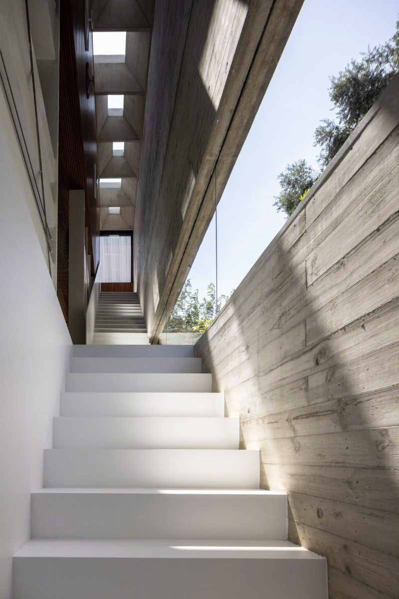 隐秘避风港 · 以色列双胞胎兄弟之家丨Pitsou Kedem Architects-24