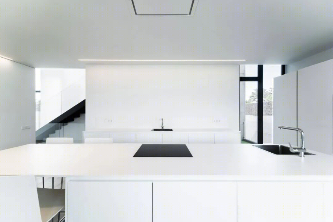 Ruben Muedra Estudio de Arquitectura 打造西班牙 700 平极简别墅-24