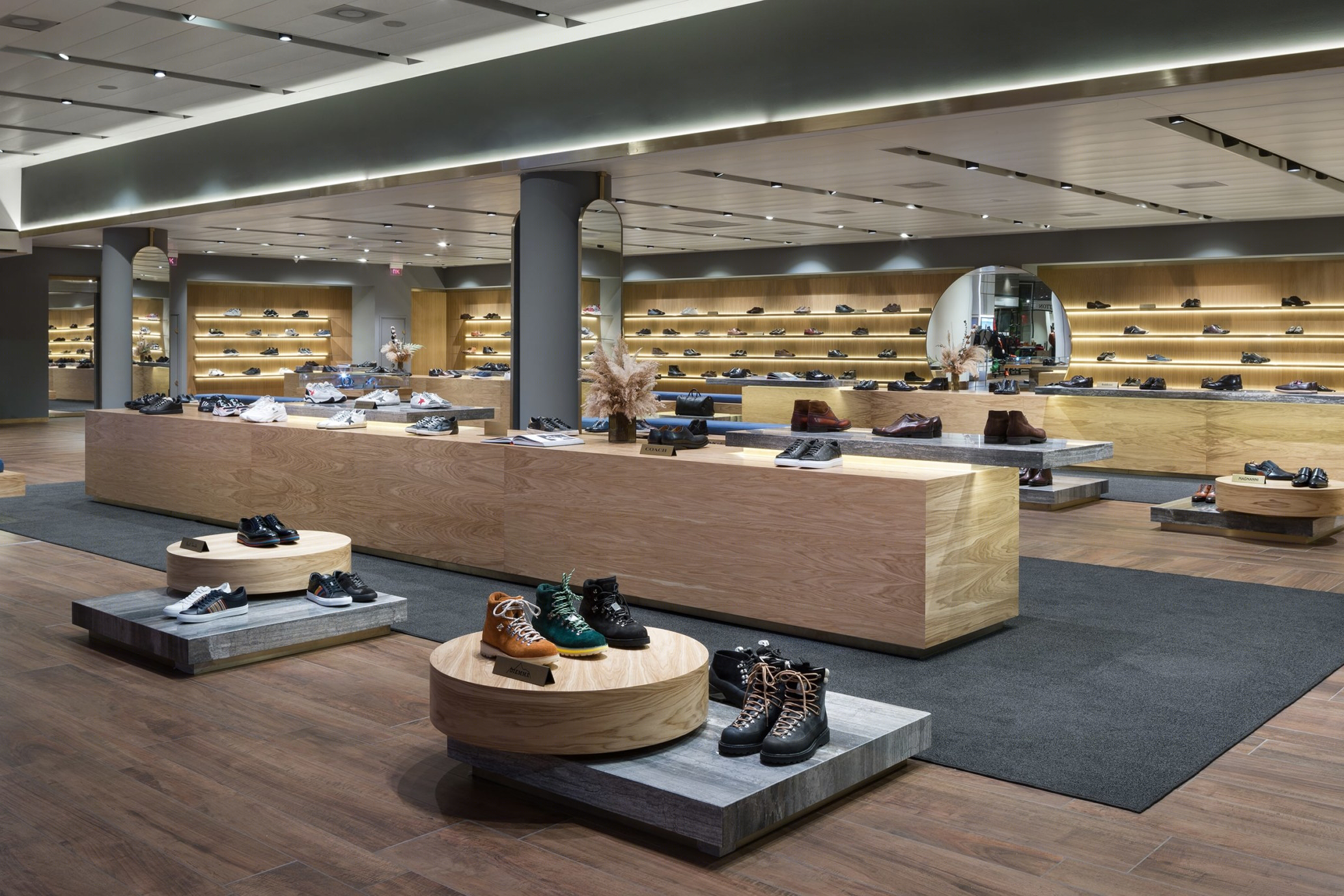 Men's Shoes Department Bezmirno Architects-3