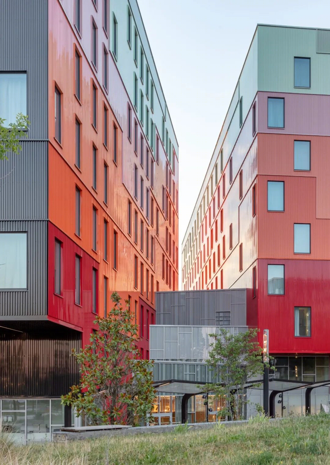 法国彩色立面酒店丨Manuelle Gautrand Architecture-25